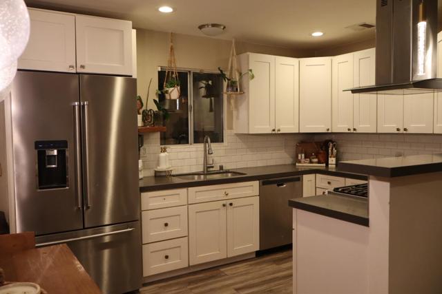 16290 Via Vista, Desert Hot Springs CA: https://media.crmls.org/mediaz/102fd726-b35f-482d-bd9a-68ede371cda4.jpg