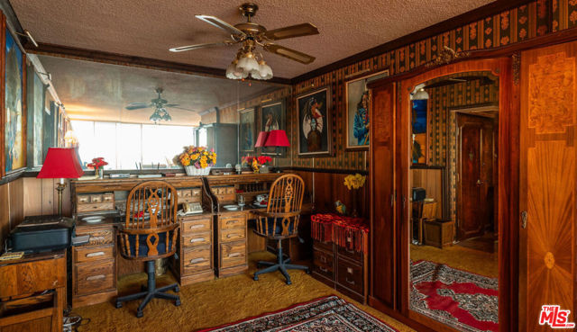 8787 Shoreham Drive, West Hollywood CA: https://media.crmls.org/mediaz/103078ce-e44b-4c0f-b4cf-5e12e2a89a54.jpg