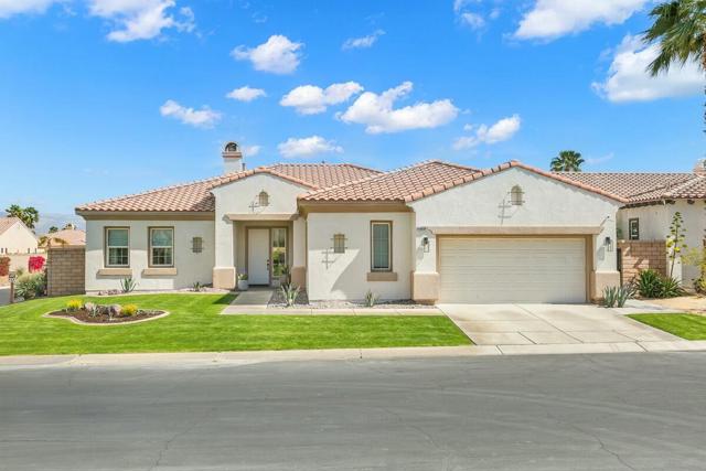 44830 Via Mirabel, La Quinta CA: https://media.crmls.org/mediaz/1031632c-8c86-499d-924a-4a557b44d0c8.jpg