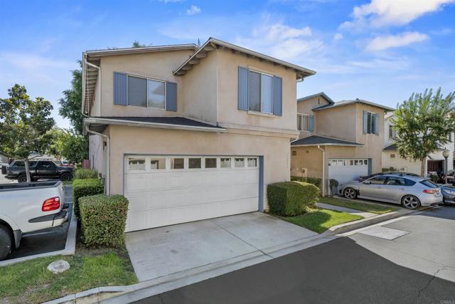 Detail Gallery Image 2 of 52 For 9300 Burnet Ave #111,  North Hills,  CA 91343 - 3 Beds | 2/1 Baths