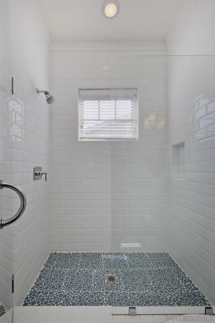 Image 18 of 37 For 740 Coronado Ave