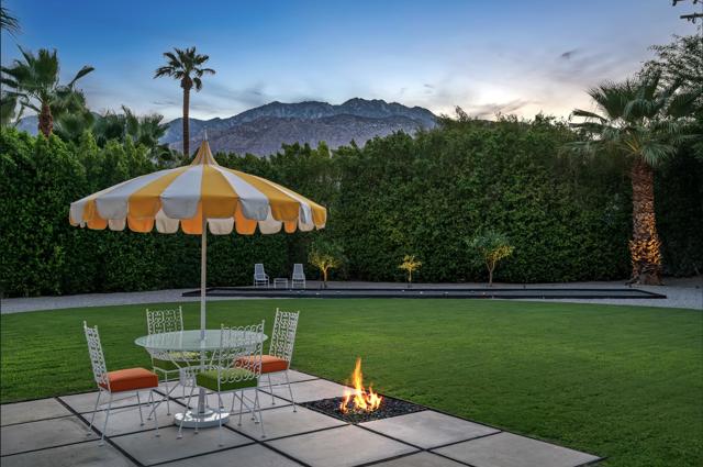 165 S Avenida Elenora, Palm Springs, CA 92262