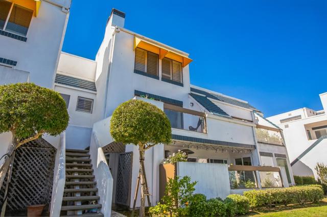 1029 Lido Lane, Foster City CA: https://media.crmls.org/mediaz/1036a393-85a6-4401-9e76-3d43f2f01724.jpg