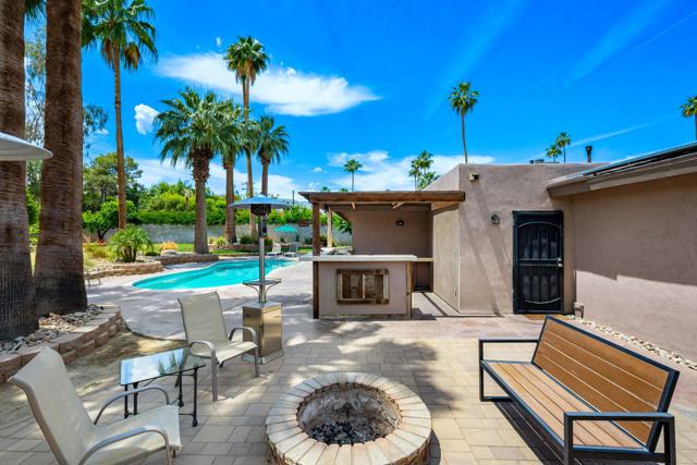 74619 Fairway Drive, Palm Desert CA: https://media.crmls.org/mediaz/1037d5ca-dad6-4410-bd73-c189e5e35386.jpg