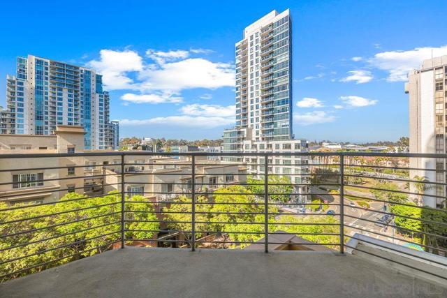 801 Ash St, San Diego CA: https://media.crmls.org/mediaz/1038ff68-64e7-4919-bba5-a852bd596f57.jpg