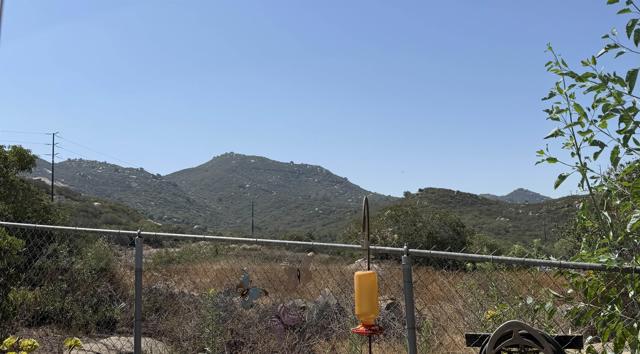 12993 Old Barona Road, Lakeside CA: https://media.crmls.org/mediaz/1038ffbb-47c0-40e9-8f25-0660af5e230c.jpg
