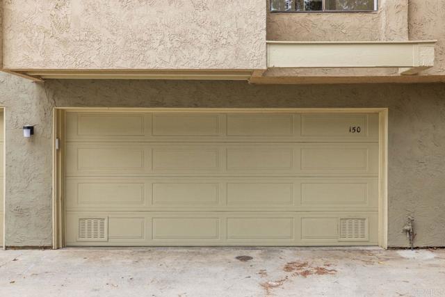 3330 Caminito Eastbluff, La Jolla CA: https://media.crmls.org/mediaz/103b10f9-a4db-4933-b280-acfe0f865f68.jpg