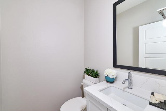 13928 Boyden Way, Mira Mesa CA: https://media.crmls.org/mediaz/103b32ce-c5bb-45fb-9f9f-7ea806415e94.jpg