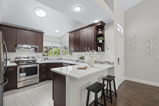 1735 Parkview Green Circle, San Jose CA: https://media.crmls.org/mediaz/103bf561-f1c6-456a-8eac-595f326e718d.jpg