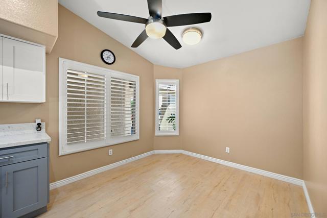 250 Del Mesa Ct, Oceanside CA: https://media.crmls.org/mediaz/103c1946-3eda-4156-b869-86e8b28a4d96.jpg