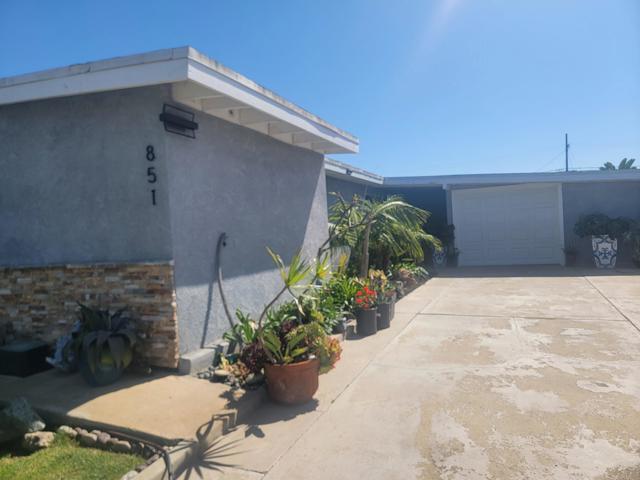 Detail Gallery Image 3 of 10 For 851 Holly Ave, Imperial Beach,  CA 91932 - 3 Beds | 2 Baths