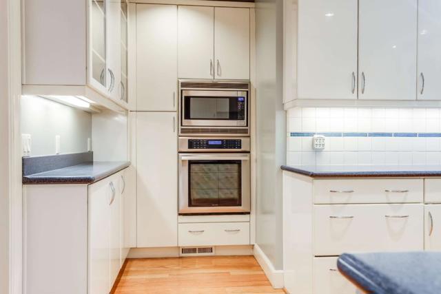 327 Bay Road, Menlo Park CA: https://media.crmls.org/mediaz/103dd423-ef3c-42a0-9be2-3b67a9a69d08.jpg