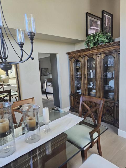 Detail Gallery Image 11 of 35 For 1585 Madrid Dr, Vista,  CA 92081 - 3 Beds | 2/1 Baths