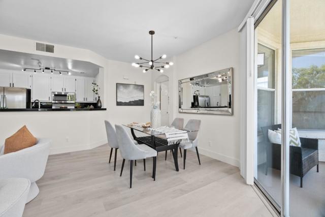 700 Baltic Circle, Redwood City CA: https://media.crmls.org/mediaz/103f21dc-d993-4aef-896b-5e760c461e6f.jpg