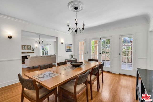 1709 Buckingham Road, Los Angeles CA: https://media.crmls.org/mediaz/103f47f0-8eb7-4120-a4ff-8d73c4e46471.jpg