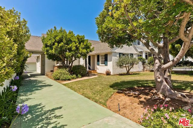 15230 Friends Street, Pacific Palisades, California 90272, 3 Bedrooms Bedrooms, ,2 BathroomsBathrooms,Single Family Residence,For Sale,Friends,24430907