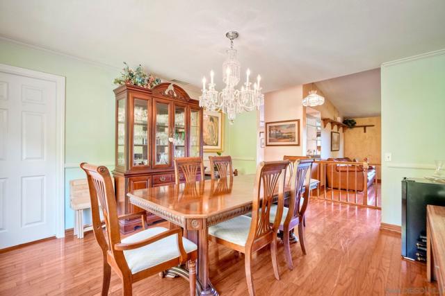 2183 Lundy Lake Dr, Escondido CA: https://media.crmls.org/mediaz/103fe7cc-47e8-4ccd-9f7f-3e207575d2dd.jpg