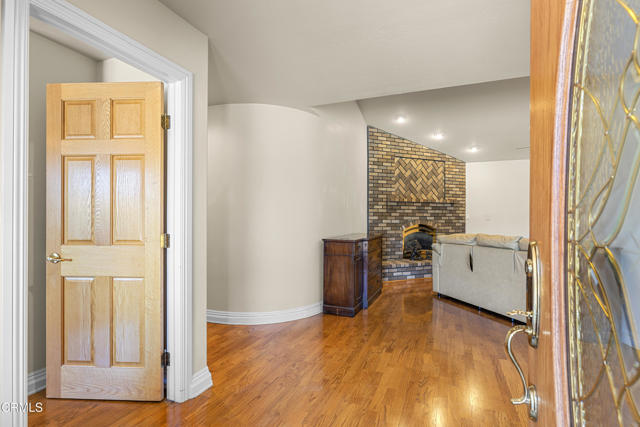 Detail Gallery Image 4 of 45 For 30100 Sunland Way, Tehachapi,  CA 93561 - 3 Beds | 2 Baths
