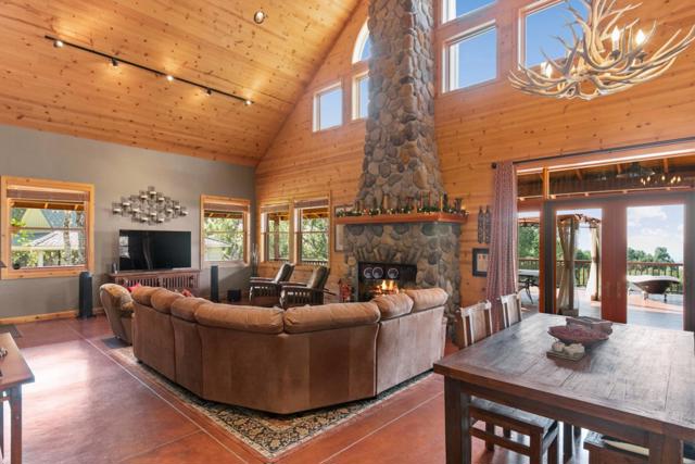 21900 Parrott Ranch Road, Carmel Valley CA: https://media.crmls.org/mediaz/103ff950-4597-439c-a27d-28de035ddecf.jpg