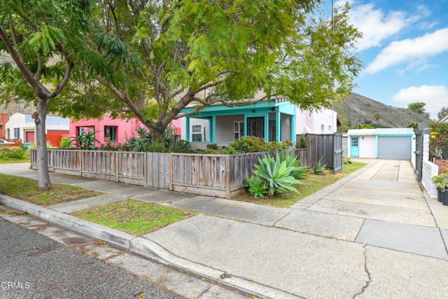 226 El Medio Street, Ventura CA: https://media.crmls.org/mediaz/103ffc5c-8c7d-4fff-a302-ed8e5506902b.jpg