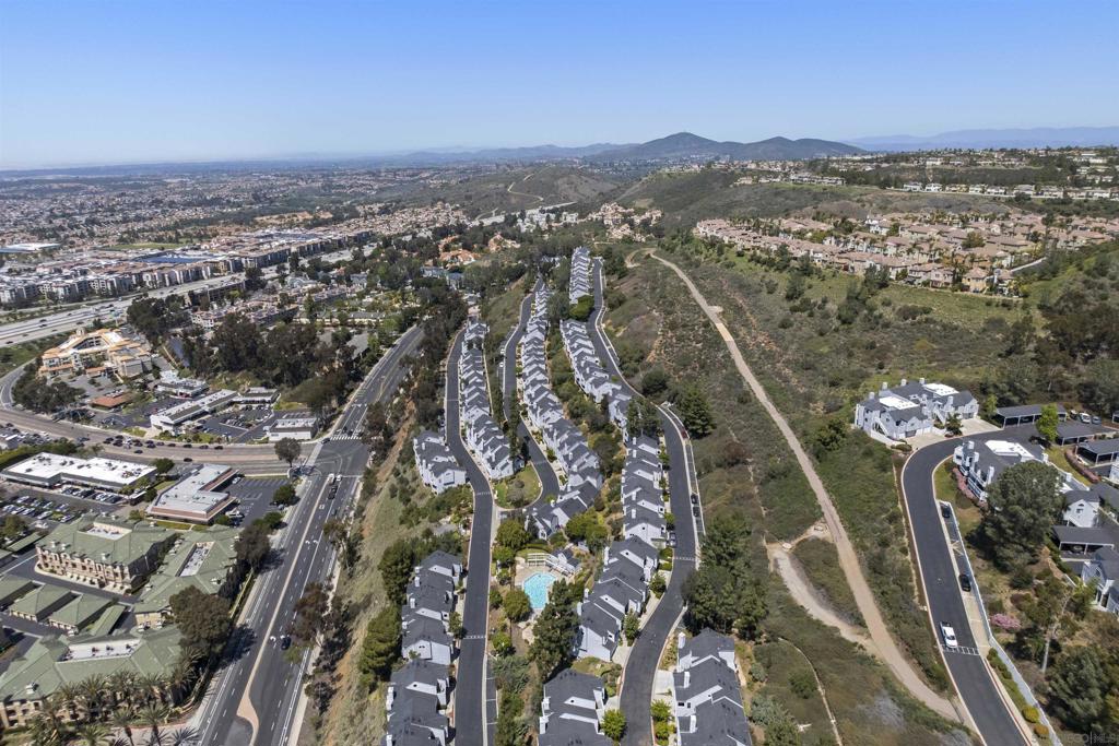 MLS #250031714SD img 27