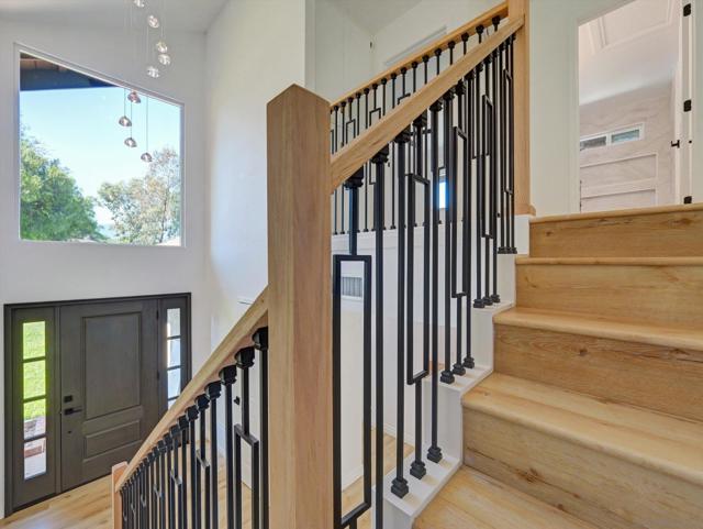 995 Bluecrest St, Corona CA: https://media.crmls.org/mediaz/1041aceb-7e3f-4555-b8b3-3834d8869d6d.jpg