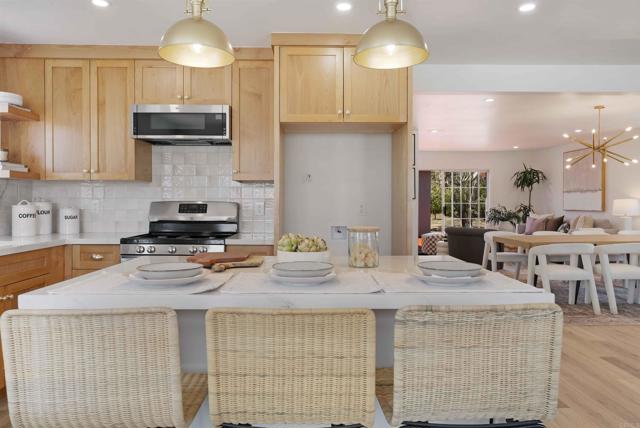 2750 Landscape Drive, San Diego CA: https://media.crmls.org/mediaz/10425e4c-319a-4a2b-b3af-b3dc6753dc75.jpg