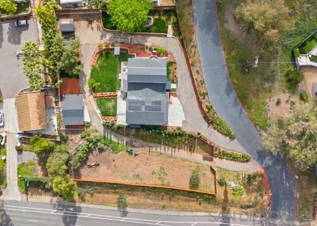 16021 Pomerado Road, Poway CA: https://media.crmls.org/mediaz/104348d9-c552-4803-9290-d23b9b2a4181.jpg