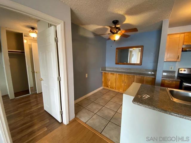 6670 University Ave, San Diego CA: https://media.crmls.org/mediaz/1043f923-6576-4099-97eb-8887319c2f43.jpg