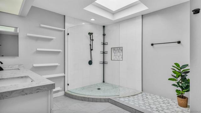 53 Colgate Dr, Rancho Mirage CA: https://media.crmls.org/mediaz/104407f7-be69-41a0-8bc1-bb80ac6673df.jpg