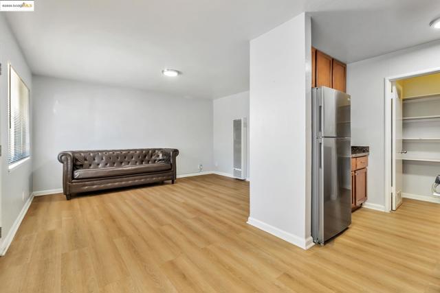 1626 Dwight Way, Berkeley CA: https://media.crmls.org/mediaz/10447041-db81-4ebe-a5ca-42c3abcd64b2.jpg