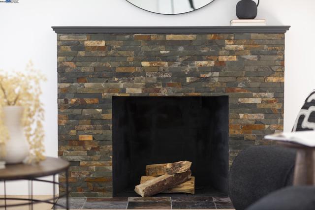 3208 McNutt, Walnut Creek CA: https://media.crmls.org/mediaz/1044c659-7345-47be-9971-e44b994e3587.jpg