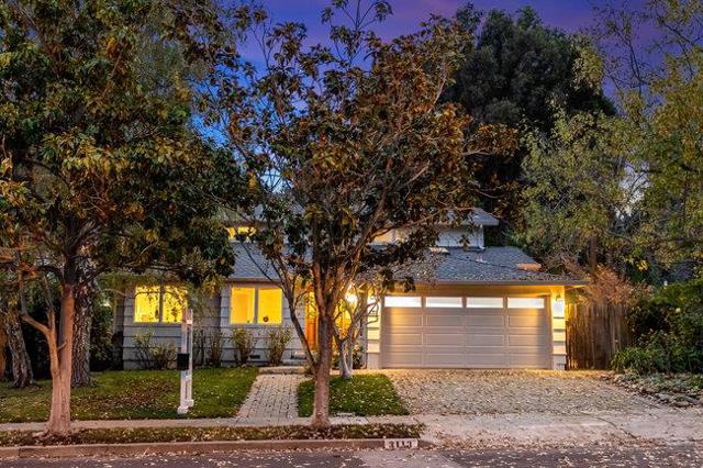 3113 Granger Way, Redwood City CA: https://media.crmls.org/mediaz/10459d95-52a6-4e79-a520-adf30ce6c042.jpg