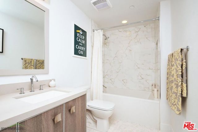 1168 S Barrington Avenue, Los Angeles CA: https://media.crmls.org/mediaz/104612b8-5fe2-4622-81a8-1a23174ab593.jpg