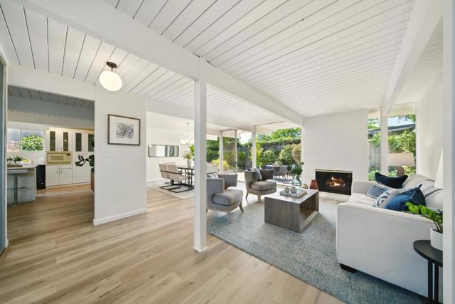 200 Loon Court, Foster City CA: https://media.crmls.org/mediaz/1046ca7c-dd08-4359-bf46-d4d2767742ff.jpg