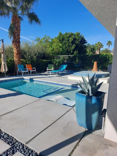 9201 Warwick, Desert Hot Springs CA: https://media.crmls.org/mediaz/10475a5a-e3be-40c2-a200-9a2804c2cd01.jpg