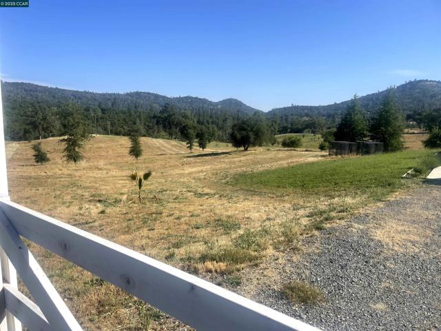 16 Paul Place, Bangor CA: https://media.crmls.org/mediaz/104791d0-865e-4f97-9277-3f93fdb03262.jpg