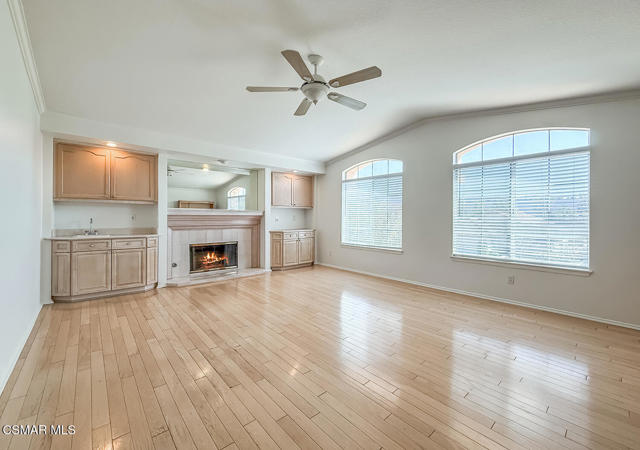 1768 Fox Springs Circle, Newbury Park CA: https://media.crmls.org/mediaz/1047bb69-ce0a-487b-aeb7-88b25ef18550.jpg
