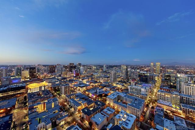 100 Harbor Dr, San Diego CA: https://media.crmls.org/mediaz/1048791b-9fef-4f81-b05a-e51f744dda3b.jpg