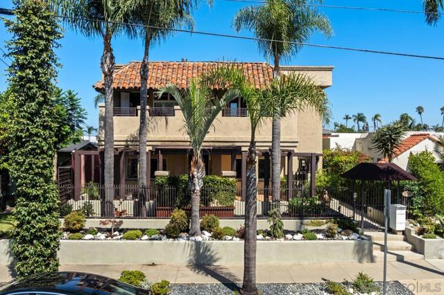 1728 West Lewis, San Diego CA: https://media.crmls.org/mediaz/1048d969-606b-4d52-8184-91dd8f29f1ad.jpg