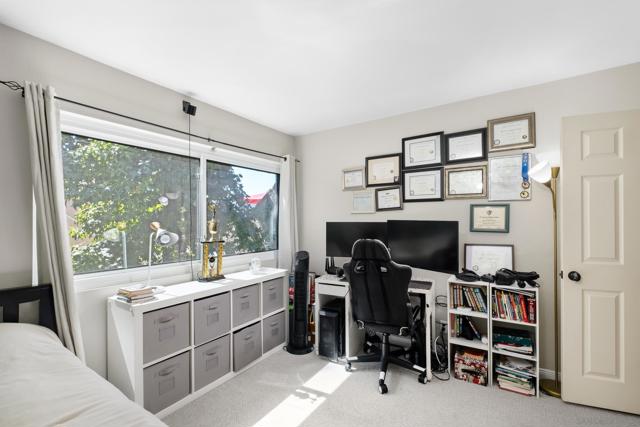 17885 Caminito Pinero, San Diego CA: https://media.crmls.org/mediaz/1048fa32-e1f9-43d4-8685-8443d5063e16.jpg