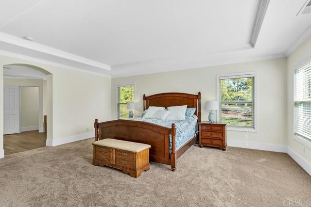 Detail Gallery Image 22 of 53 For 1404 Logan Ct, Escondido,  CA 92027 - 5 Beds | 4 Baths