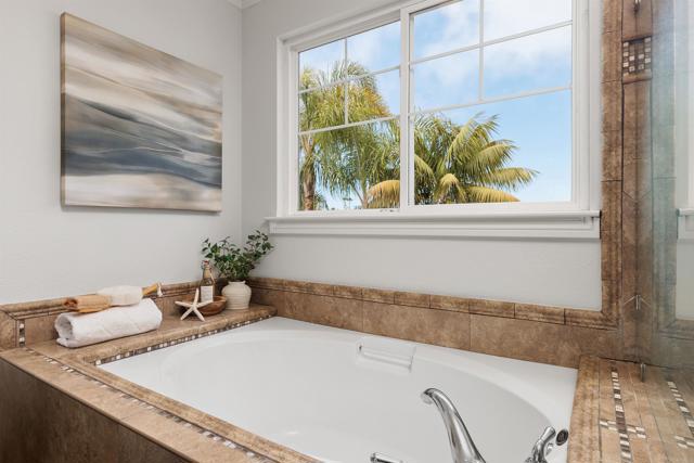 Image 21 of 39 For 7070 Leeward St.