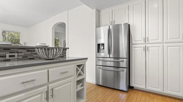 1550 Redwood Court, Mountain View CA: https://media.crmls.org/mediaz/104959d6-23bc-44c6-996c-5f920f8342d7.jpg