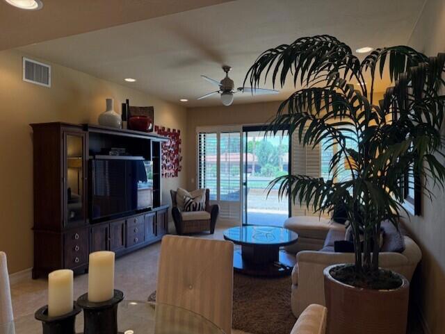 28 La Cerra Drive