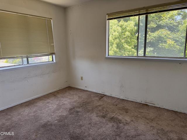8223 Tiara Street, Ventura CA: https://media.crmls.org/mediaz/104a5e17-8e93-4f88-9caf-230c47acc336.jpg