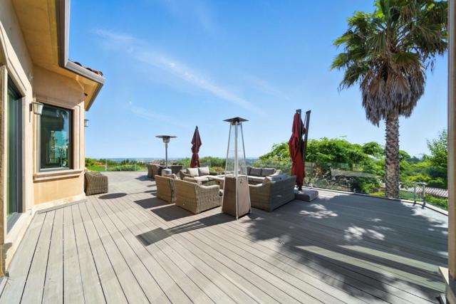 12252 Menalto Drive, Los Altos Hills CA: https://media.crmls.org/mediaz/104bcd80-bb13-4eab-8a17-96a5ef5f05c1.jpg