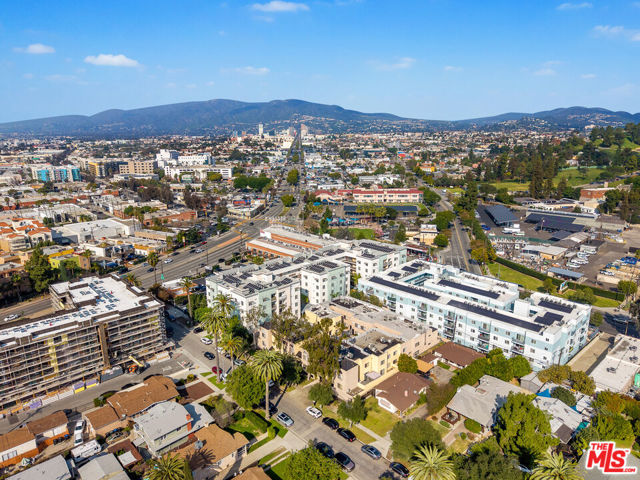 Image 20 of 24 For 1818 Vassar Street