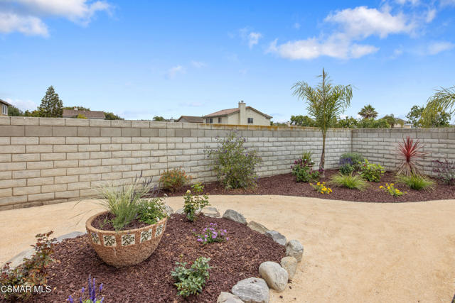 1532 Lorena Drive, Oxnard CA: https://media.crmls.org/mediaz/104cd98c-c860-4e1b-81cb-c674ac9b63e2.jpg