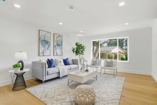 Image 6 of 30 For 79 Park Sharon Dr